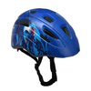Chlapci a dívky na kole ochrana bezpečná helma